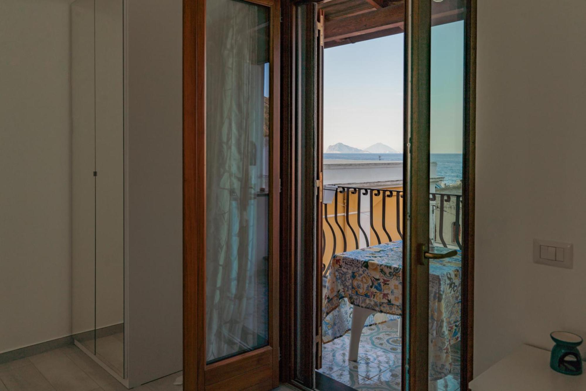 Ad Sidera Apartment Canneto  Exterior photo